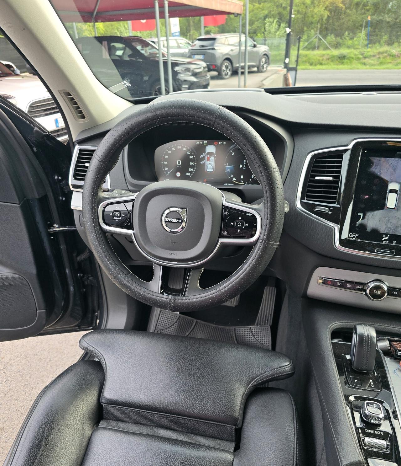 Volvo XC 90 XC90 B5 (d) AWD Geartronic 7 posti Momentum