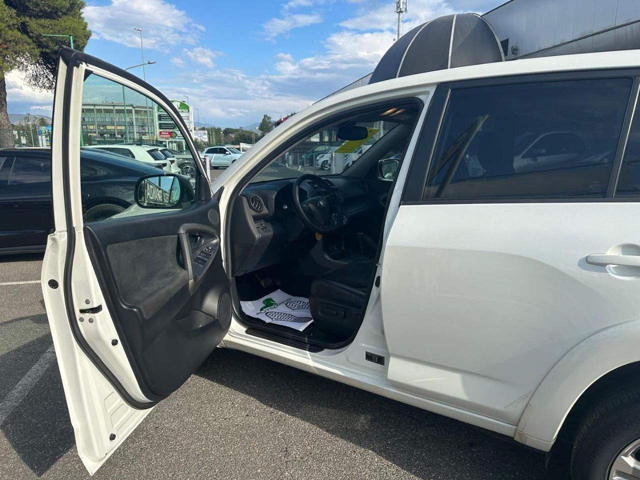 TOYOTA RAV 4 RAV4 Crossover 2.2 D-Cat A/T 150 CV Executive