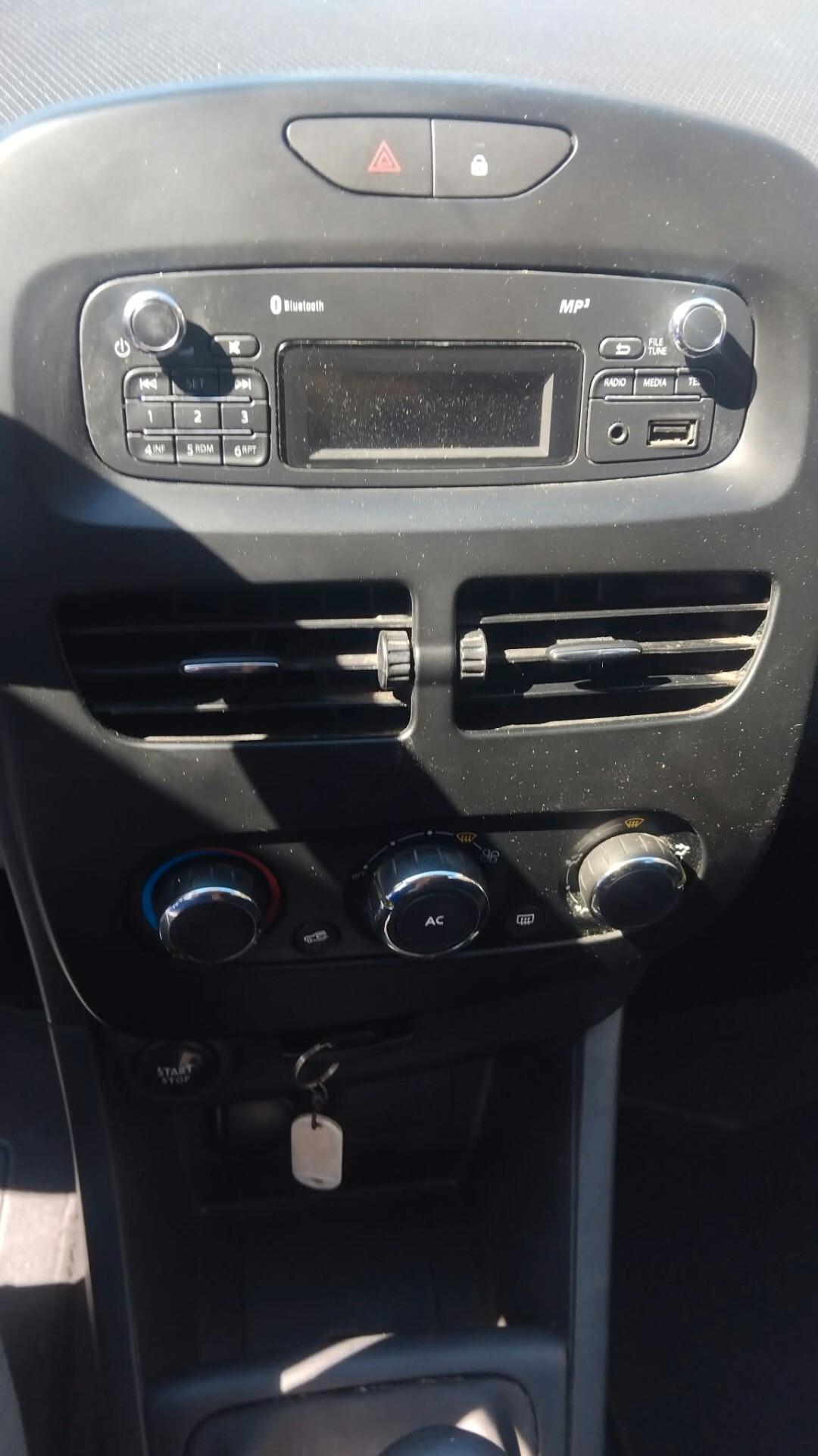 Renault Clio 1.5 dCi 8V 75CV 5 porte Live