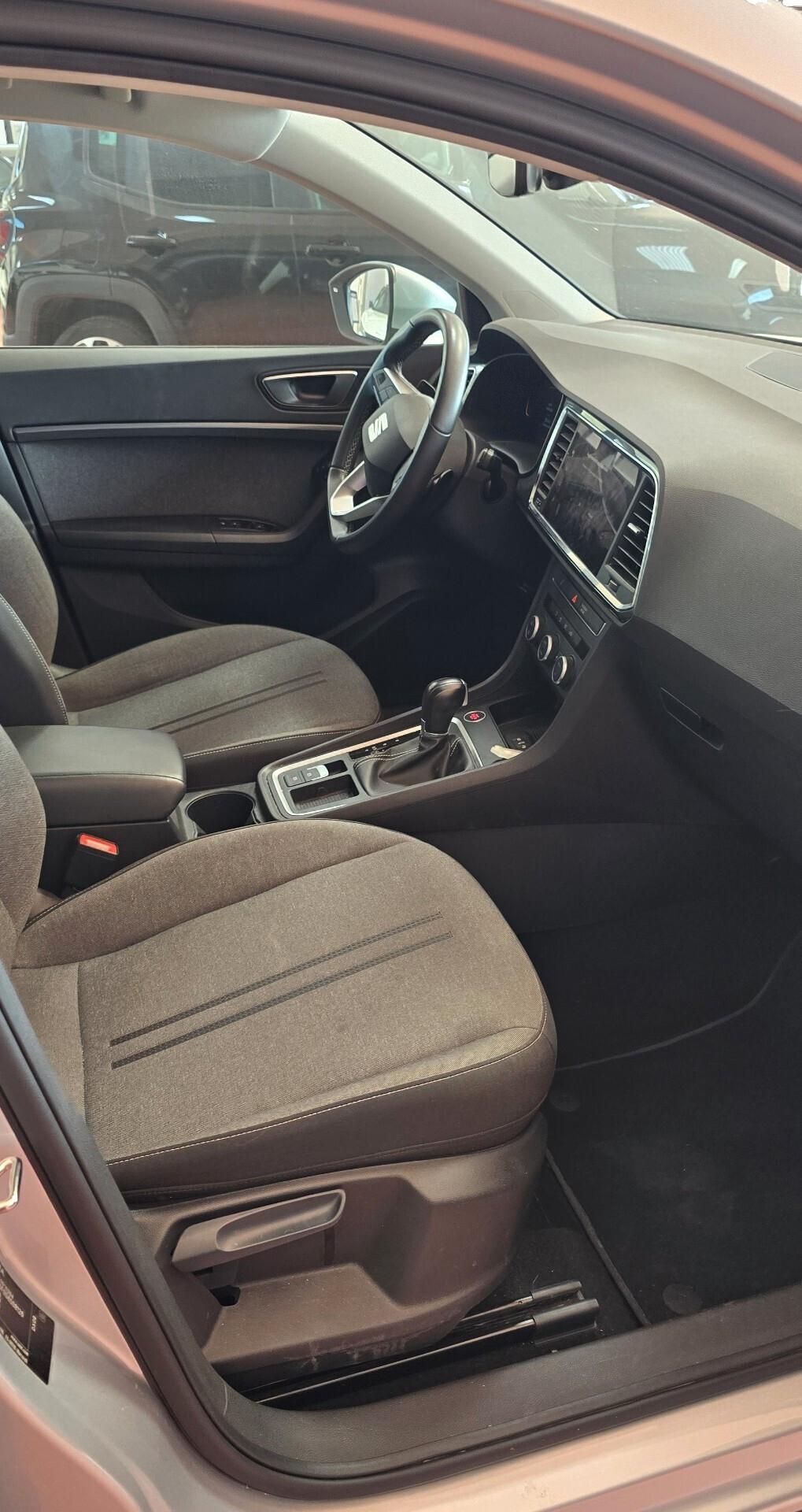 Seat Ateca 1.5 EcoTSI 150 CV DSG Business – SUV Dinamico e Tecnologico