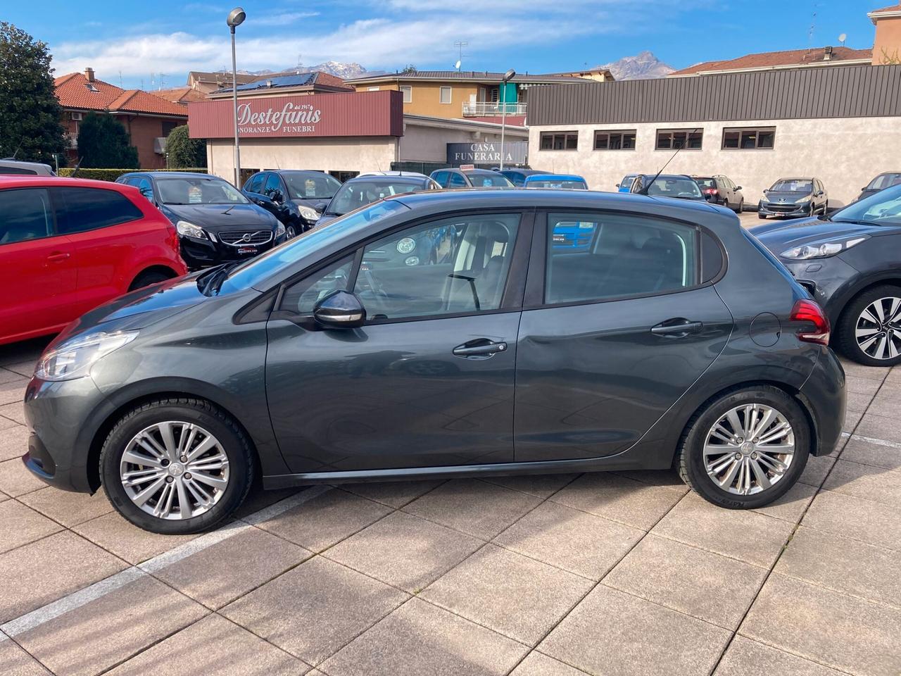 Peugeot 208 PureTech 82 5 porte Allure