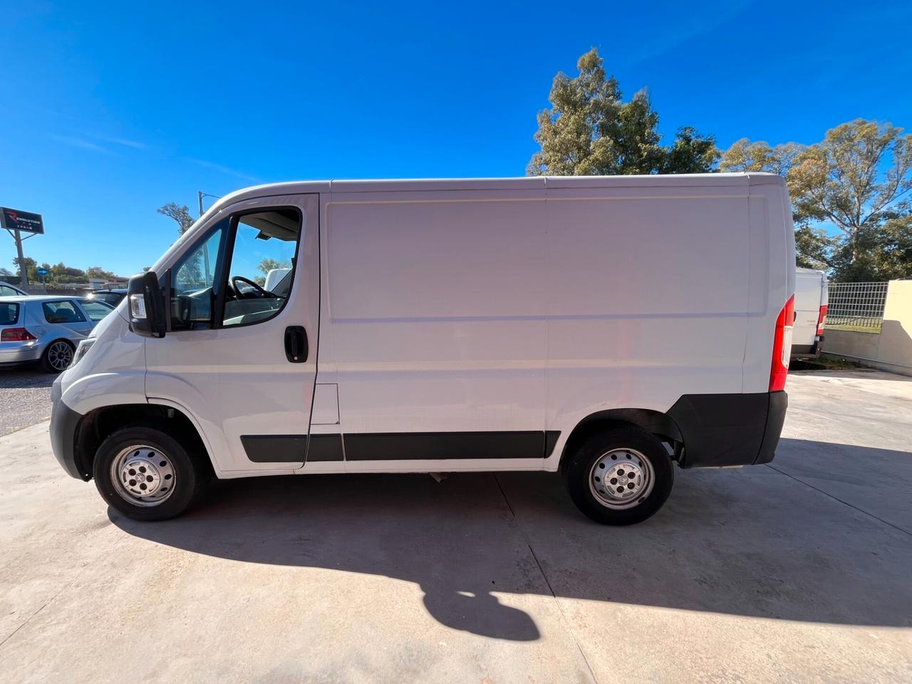 PEUGEOT BOXER 328 L1H1 2.2 BLUEHDI 120 CV S&S EURO 6 PRONTA CONSEGNA