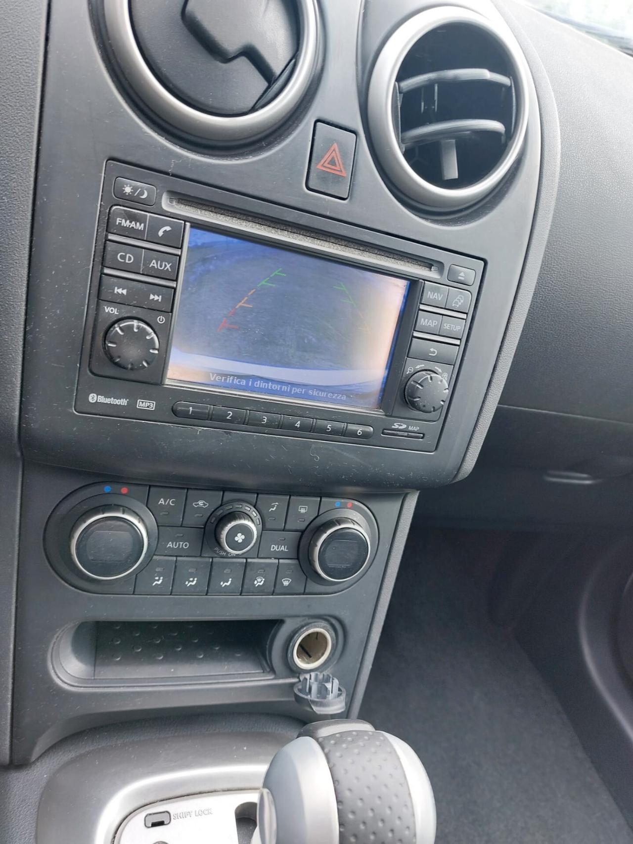 Nissan Qashqai 2.0 dCi DPF Tekna