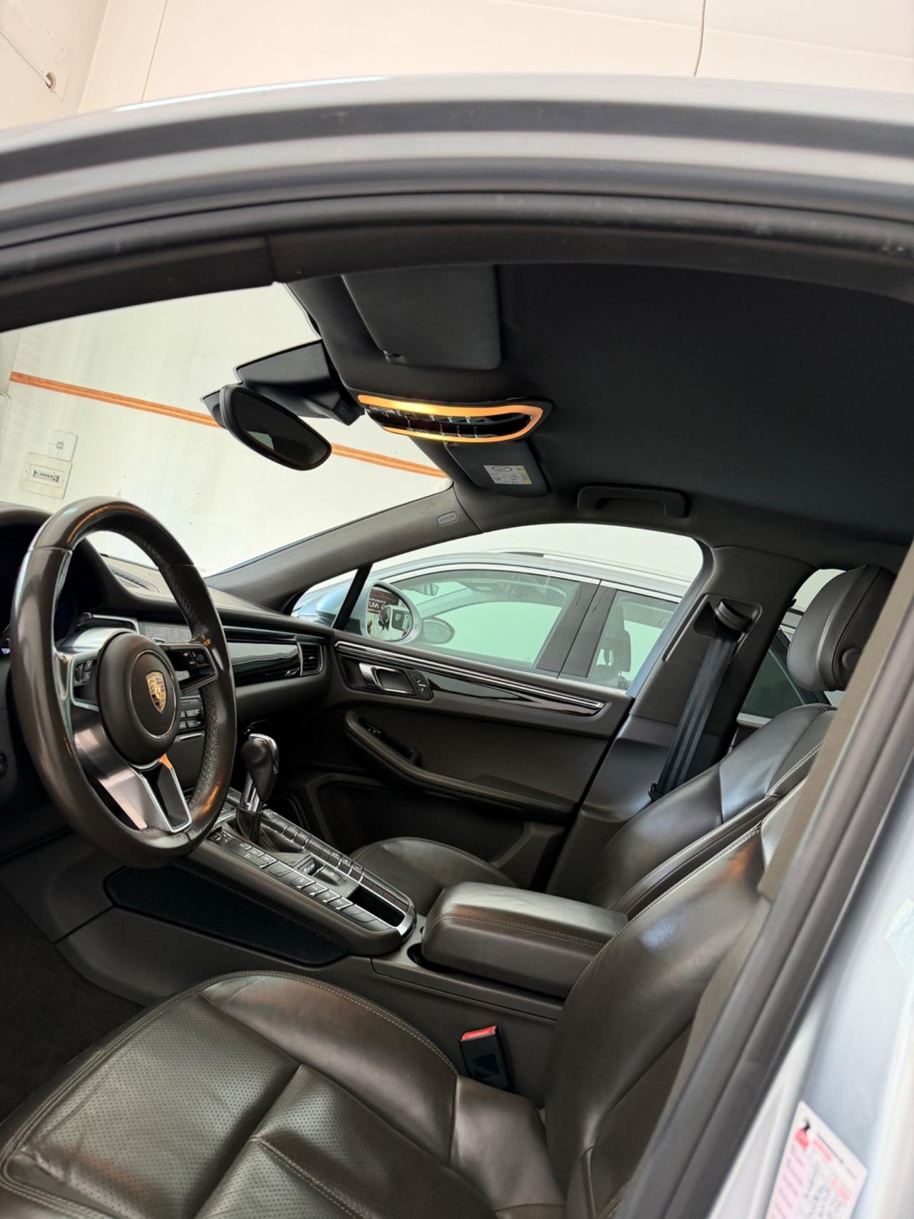 Porsche Macan S