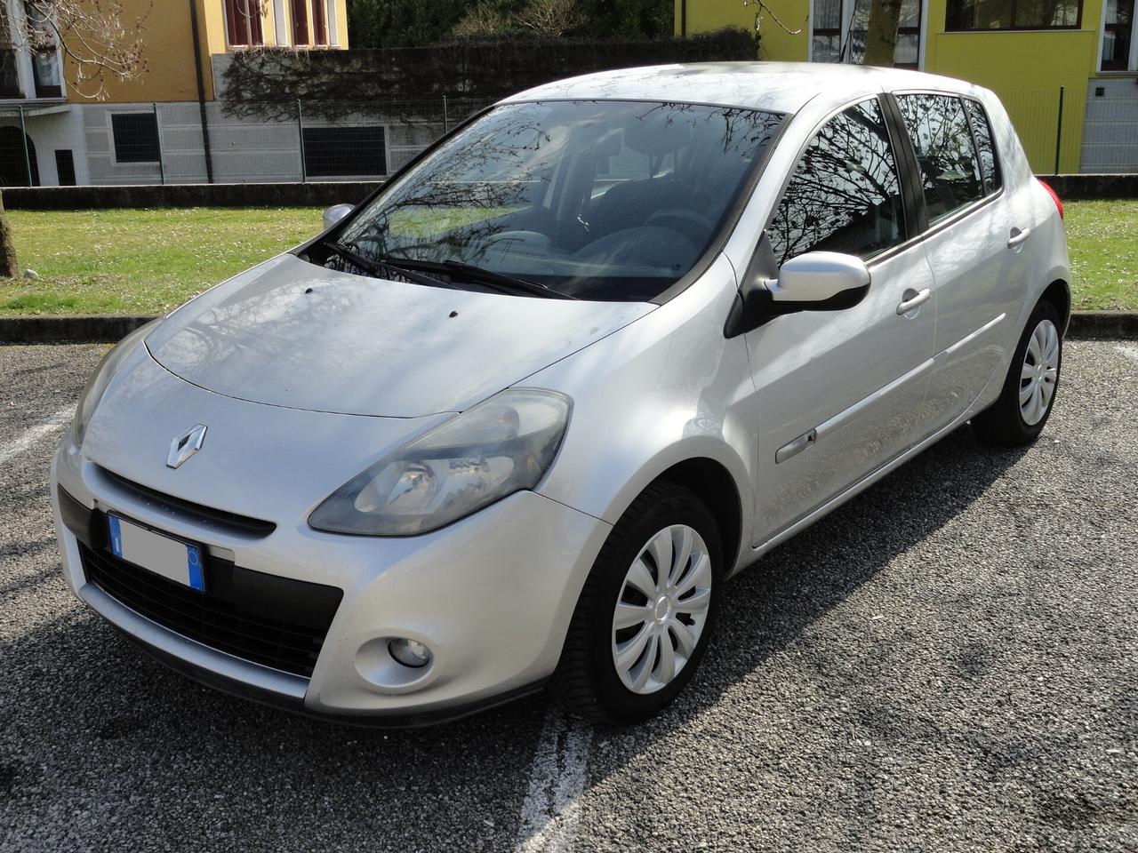 Renault Clio 1.2 16V 5 porte Dynamique