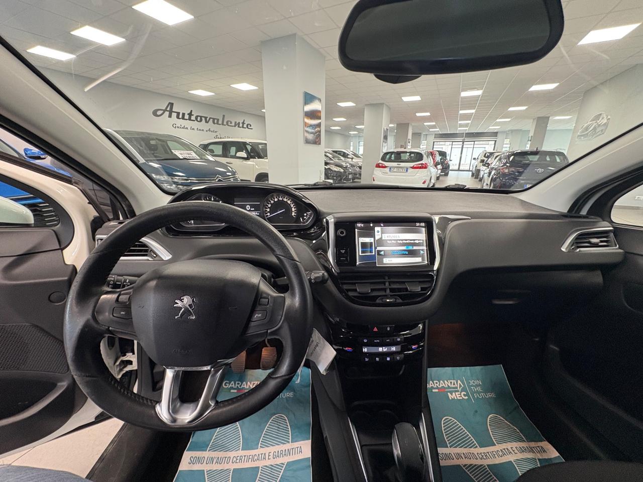 Peugeot 208 1.6 hdi 92 CV 2013 neopatentati