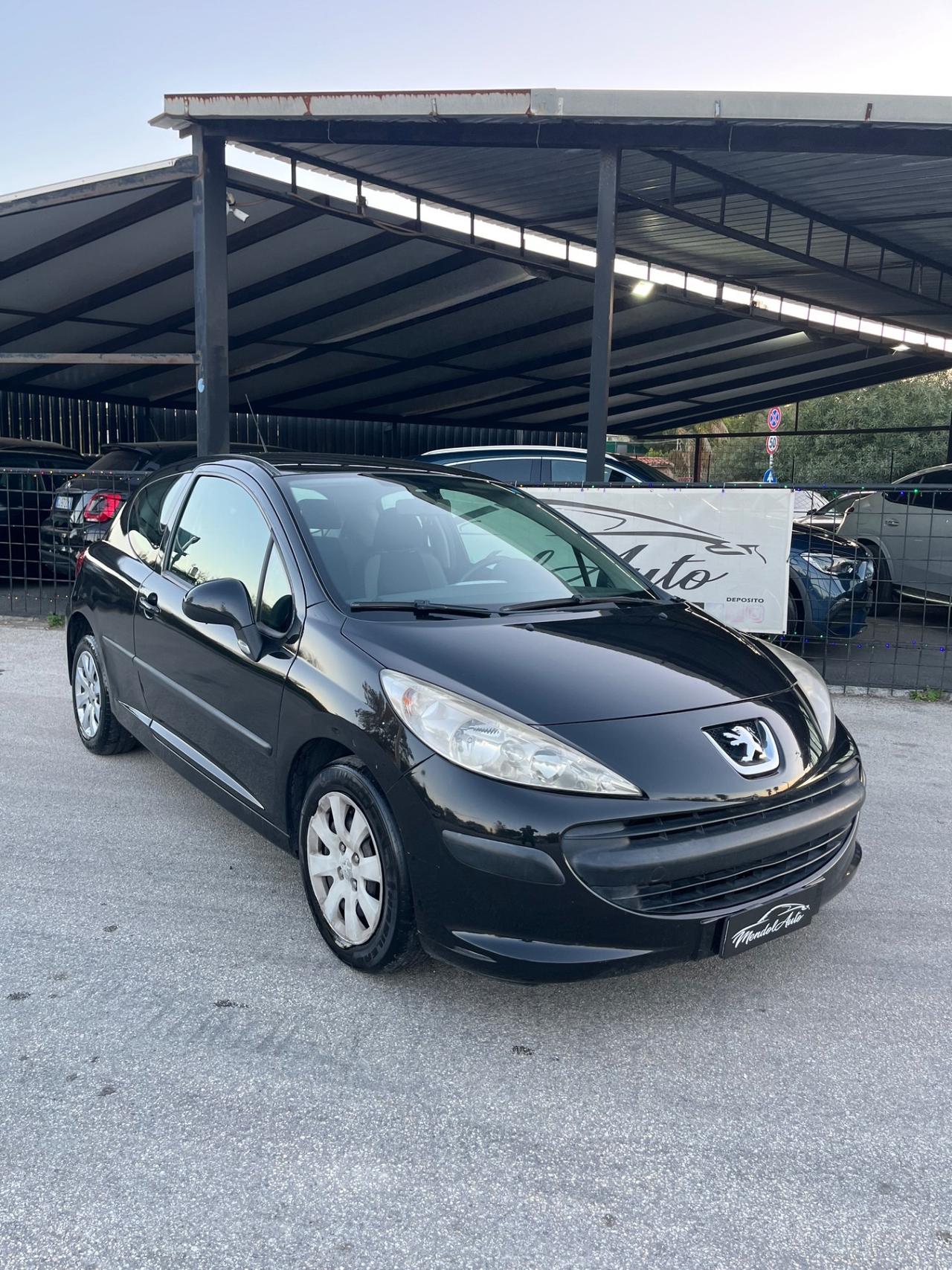 Peugeot 207 1.4 8V 75CV 3p. X Line