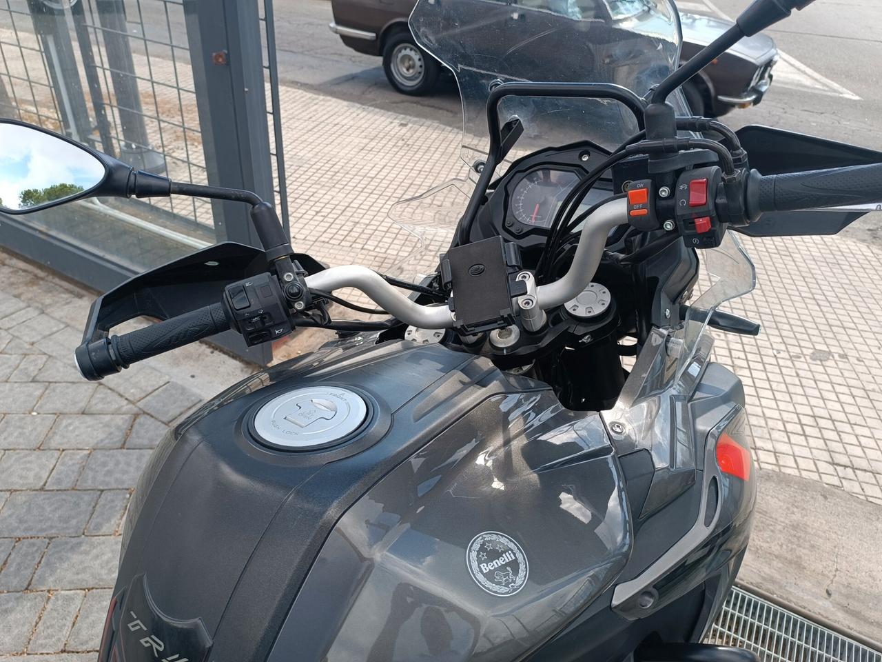 Benelli TRK 502