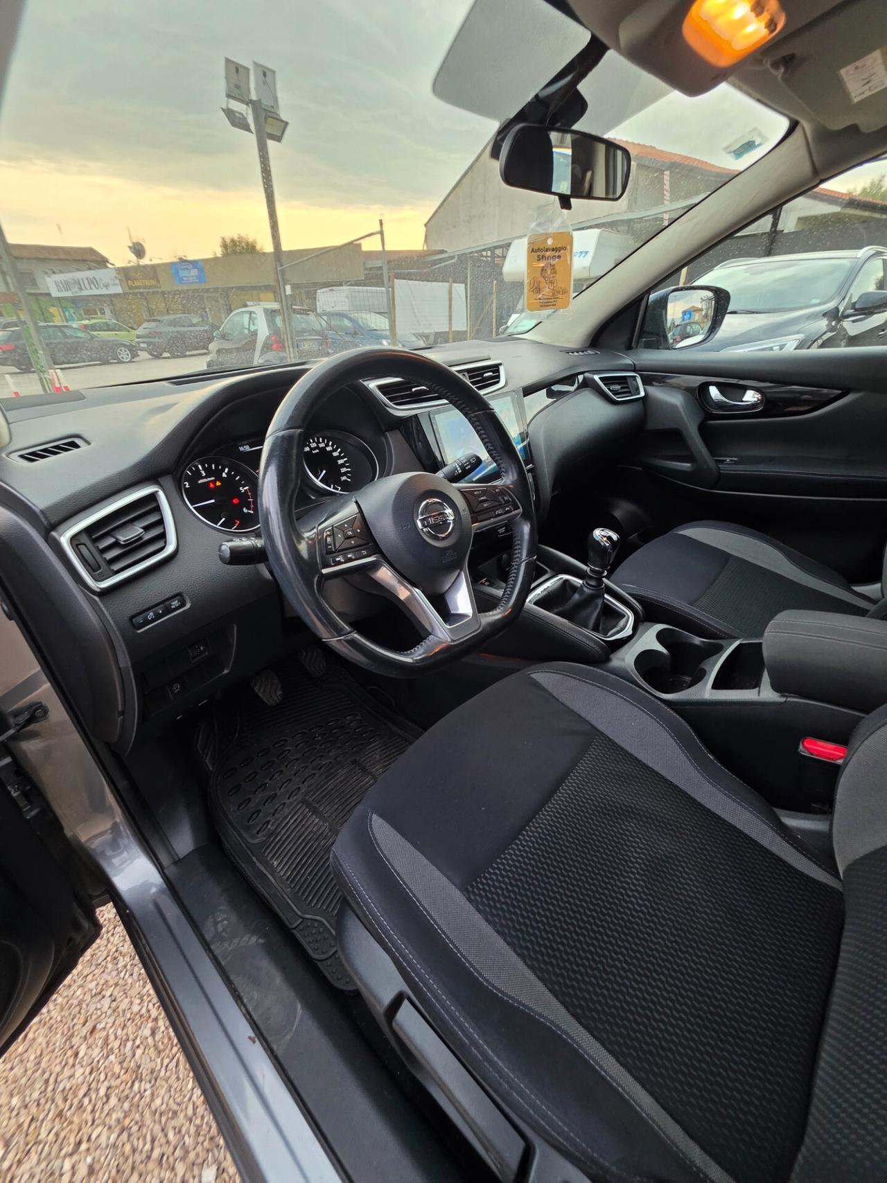 Nissan Qashqai 1.5 dCi Tekna garanzia 12 mesi