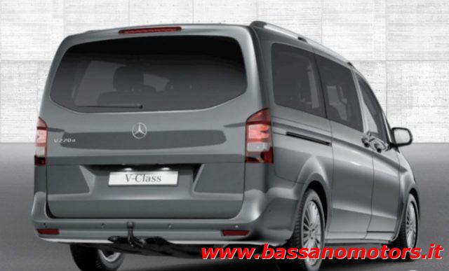 MERCEDES-BENZ V 220 d Automatic Style Long 8 posti - Gancio Traino
