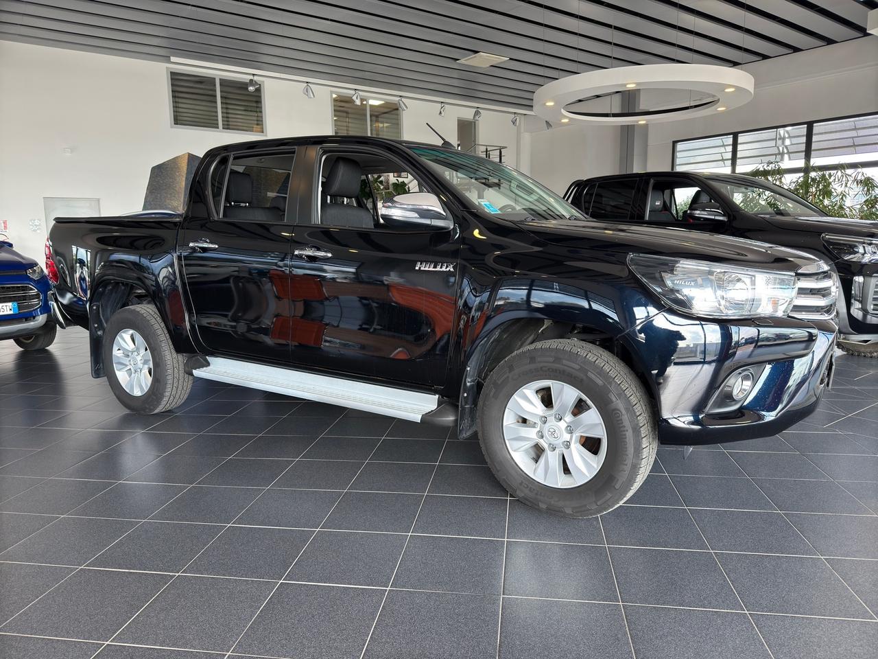 Toyota Hilux 2.4 D-4D 4WD 4 porte Double Cab Lounge