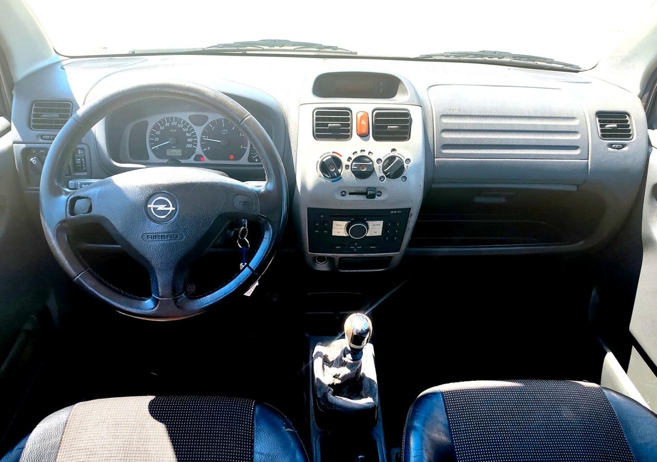 Opel Agila 1.3 CDTI Multijet Cosmo NEOPATENTATI