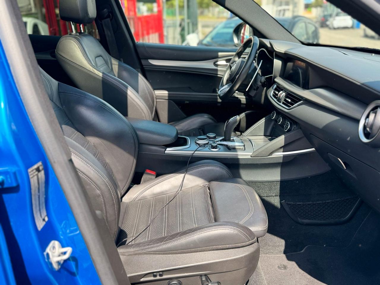 Alfa Romeo Stelvio Veloce 2.2 diesel 210CV Q4 Permute Garanzia finanziamenti
