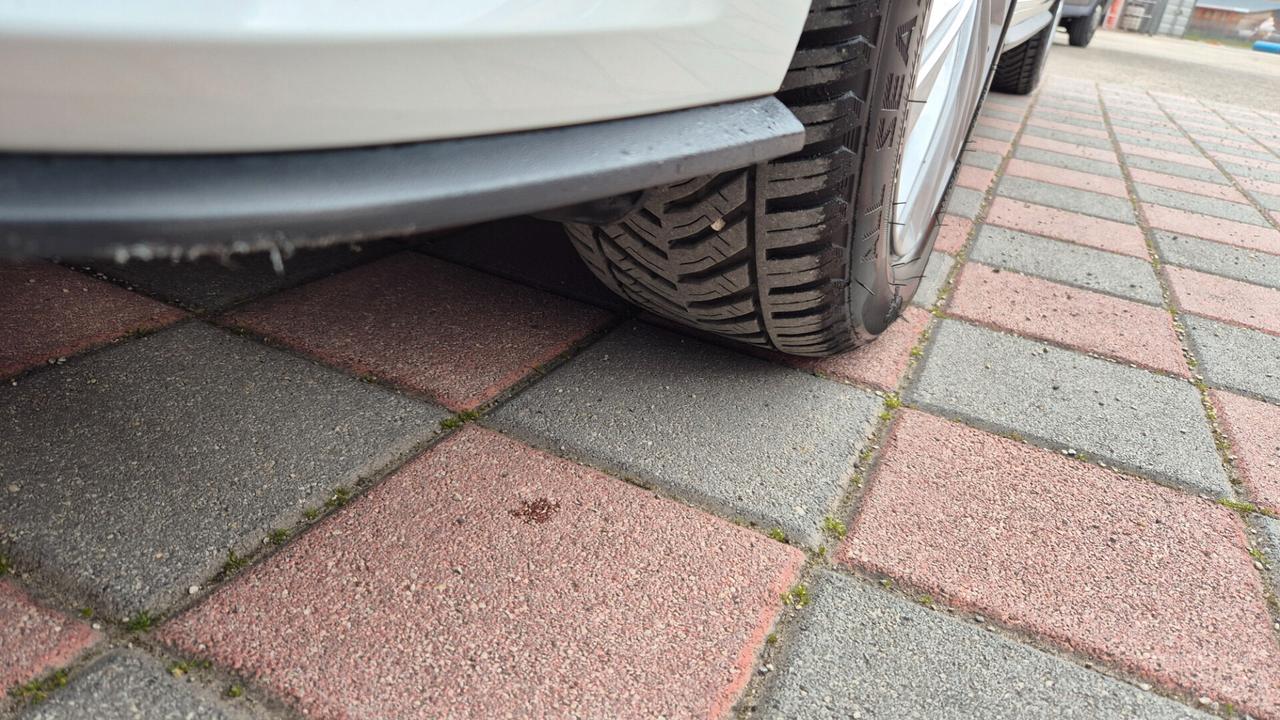 Volkswagen Polo 1.0 TGI 5p. BlueMotion R.Line esterno