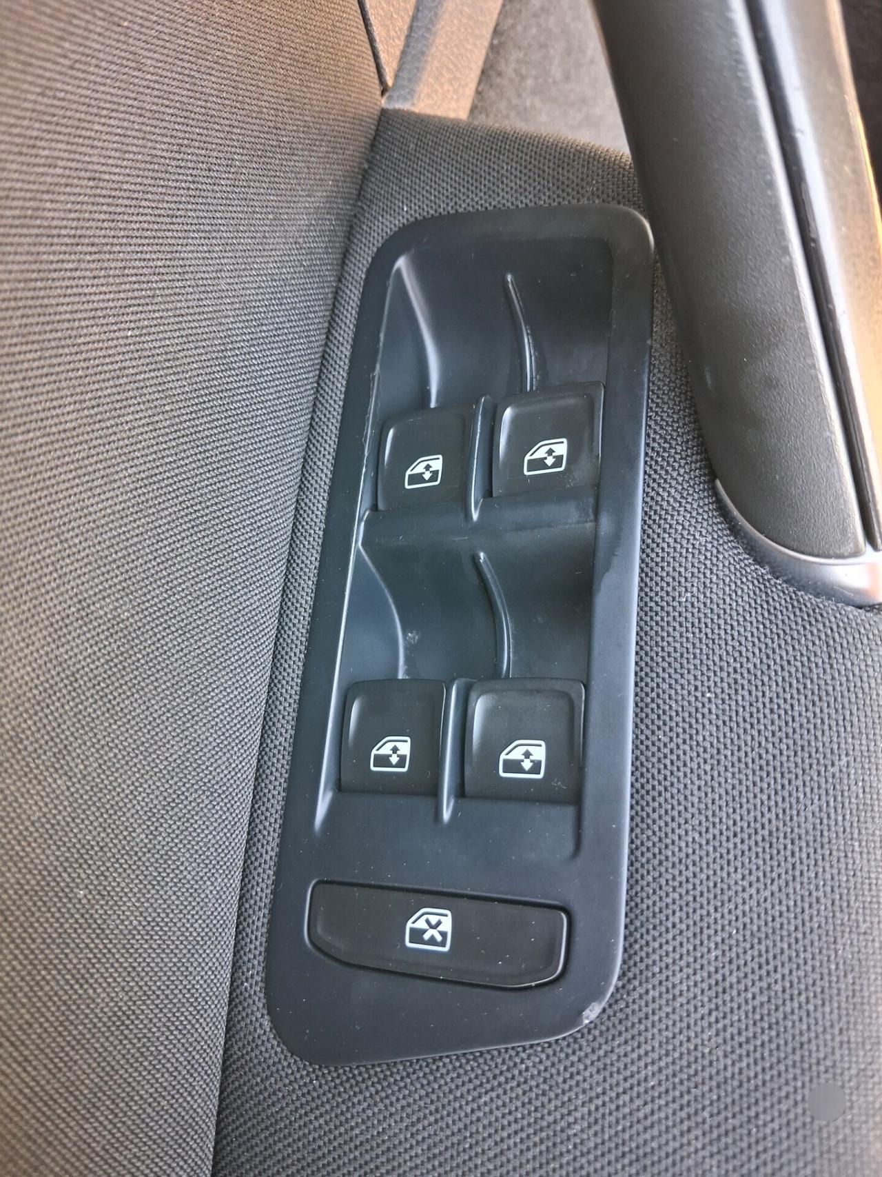 Volkswagen Golf 7 RLINE 1.6 TDI 110 CV 5p.