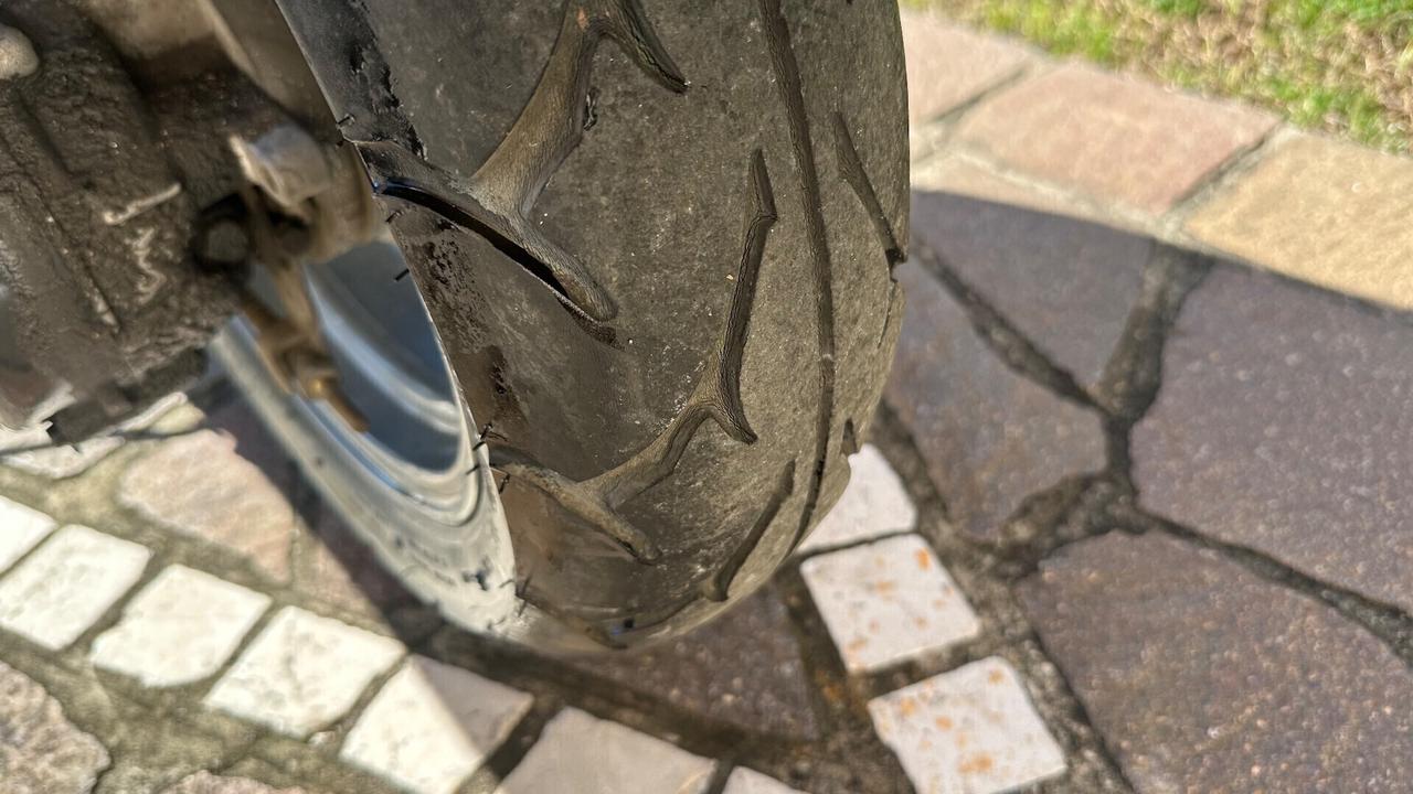 Peugeot Vivacity 50 2 tempi con parabrezza