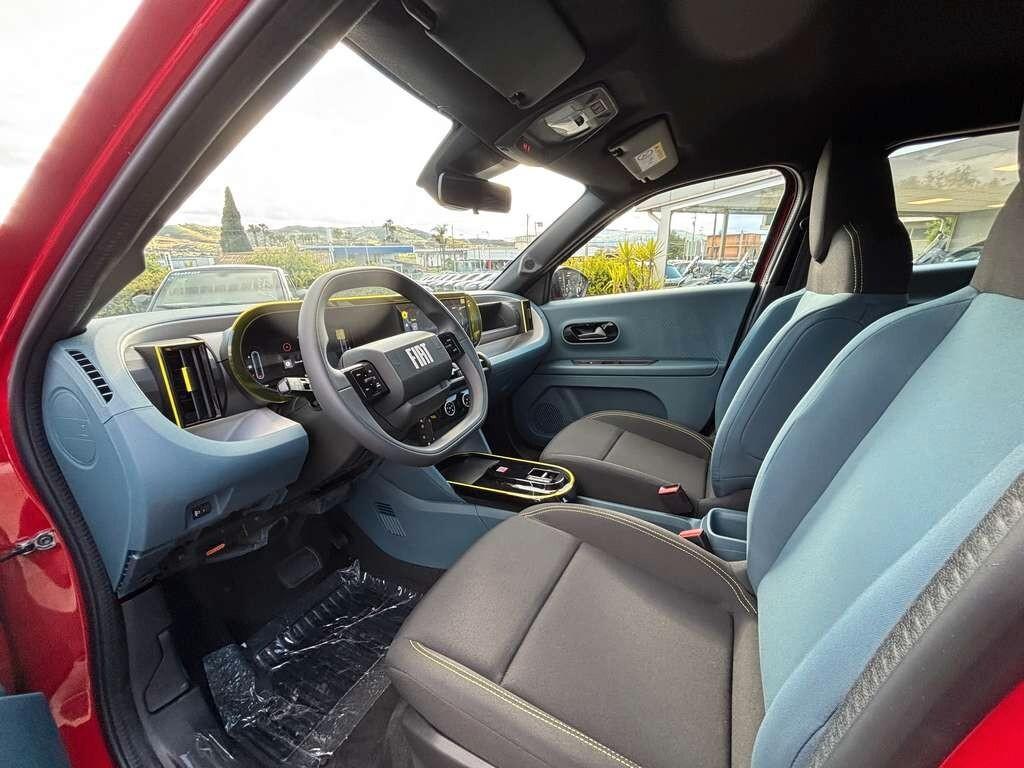 Fiat Grande Panda 1.2 Hybrid 110 CV S&S Icon 2026 / KM 0 IVA ESPOSTA Tua a solo 189 Euro al mese