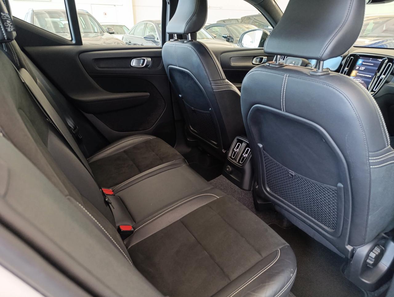 Volvo XC40 1.5 t4 phev R-design auto my21