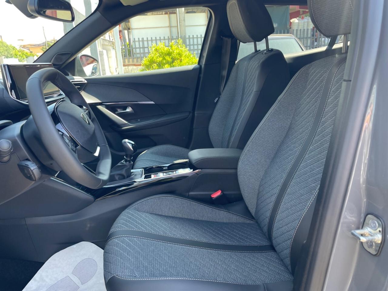 Peugeot 2008 PureTech 100 S&S Allure