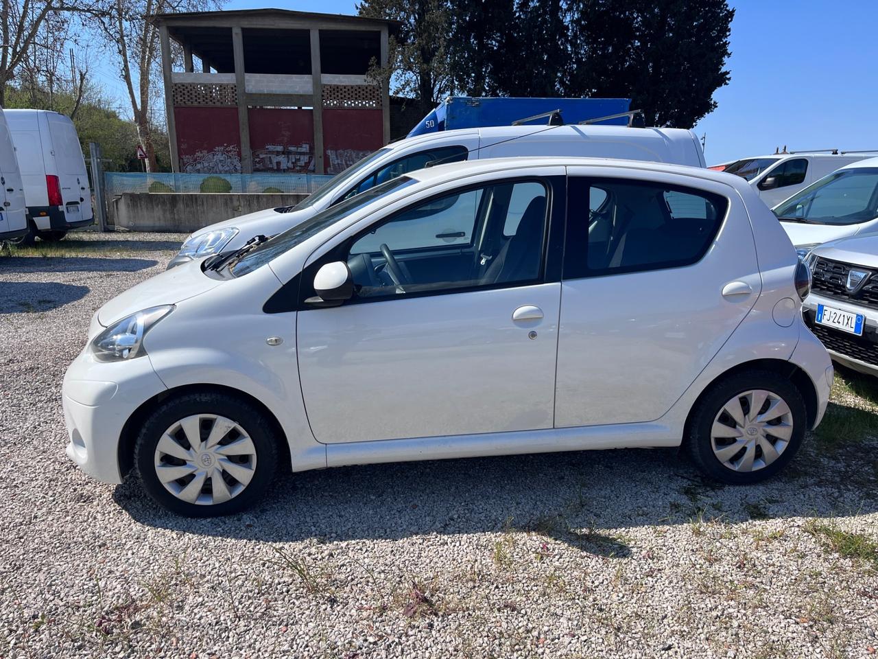 Toyota Aygo 1.0 12V VVT-i 5 porte Lounge