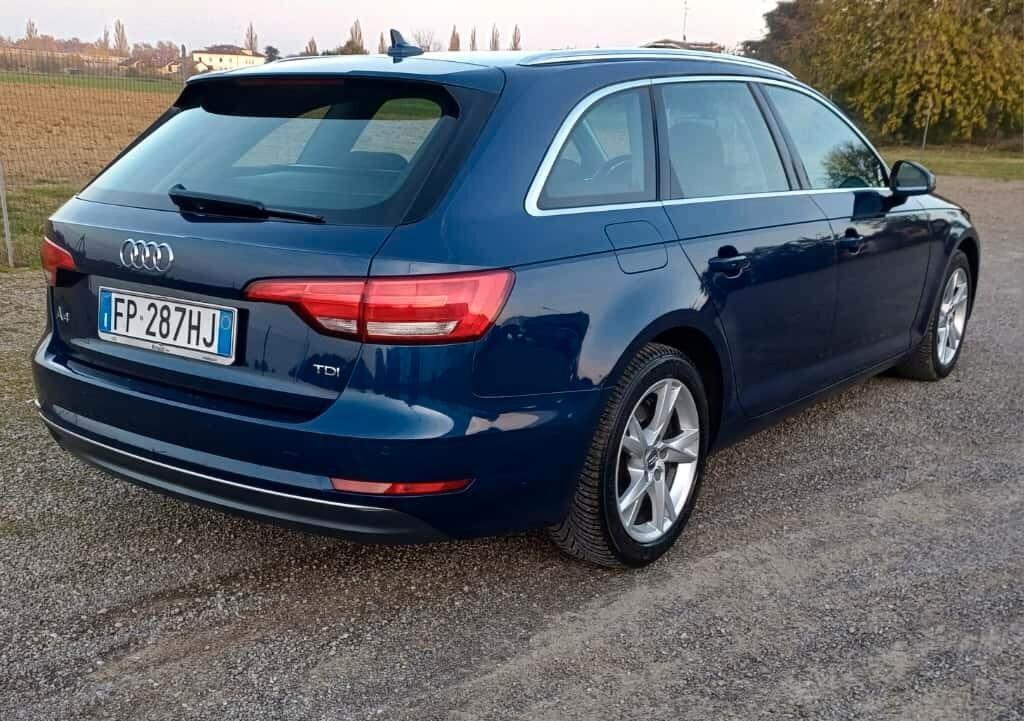 Audi A4 2.0 TDI 150 CV ultra S tronic Design