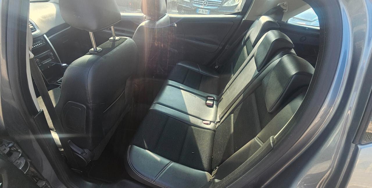 PEUGEOT 207 1.4 TETTO PANORAMICO