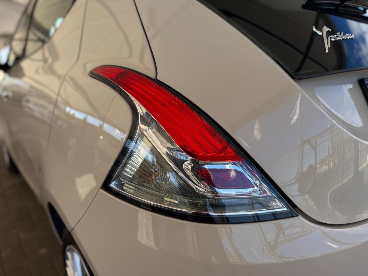 Lancia Ypsilon 1.2 69 CV 5 porte Gold UNICO PROPRIETARIO