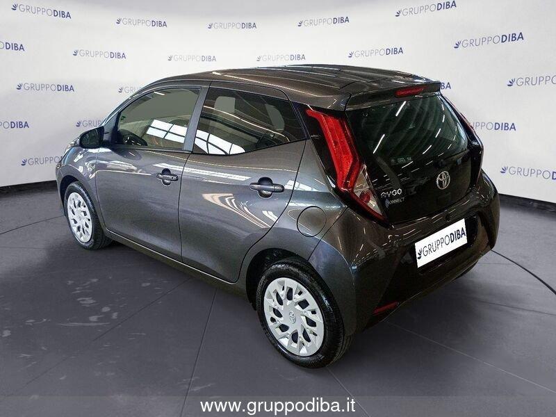 Toyota Aygo II 2018 5p 5p 1.0 x-play 72cv