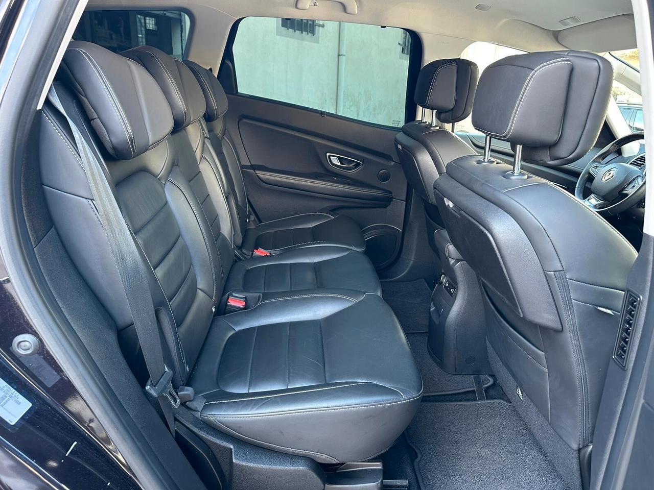 Renault Grand Scenic dCi Initiale Paris 120 cv - 2021