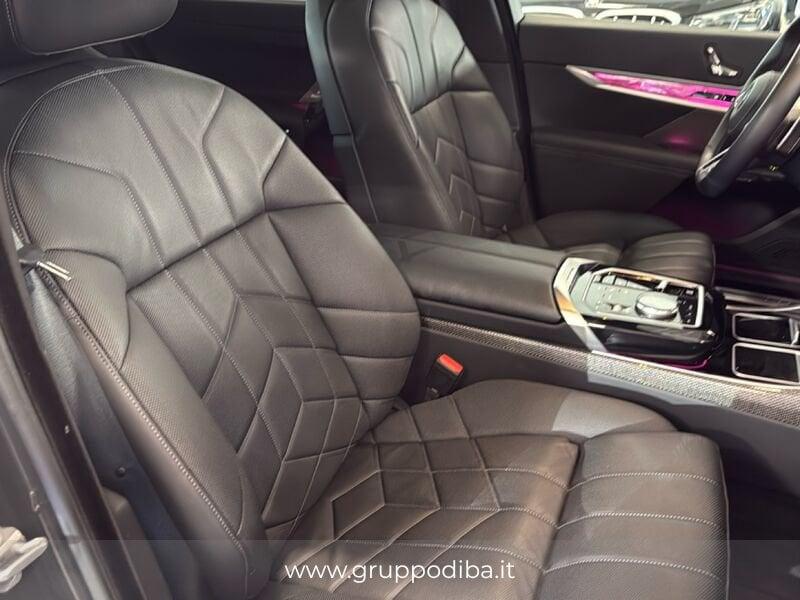 BMW Serie 7 G70 2022 740d mhev xdrive MSport Pro auto