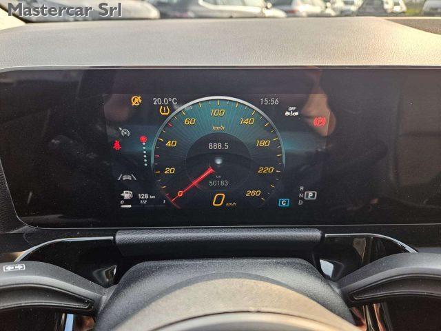 MERCEDES-BENZ GLA 180 GLA 180D Business Extra auto TG : GM513KY