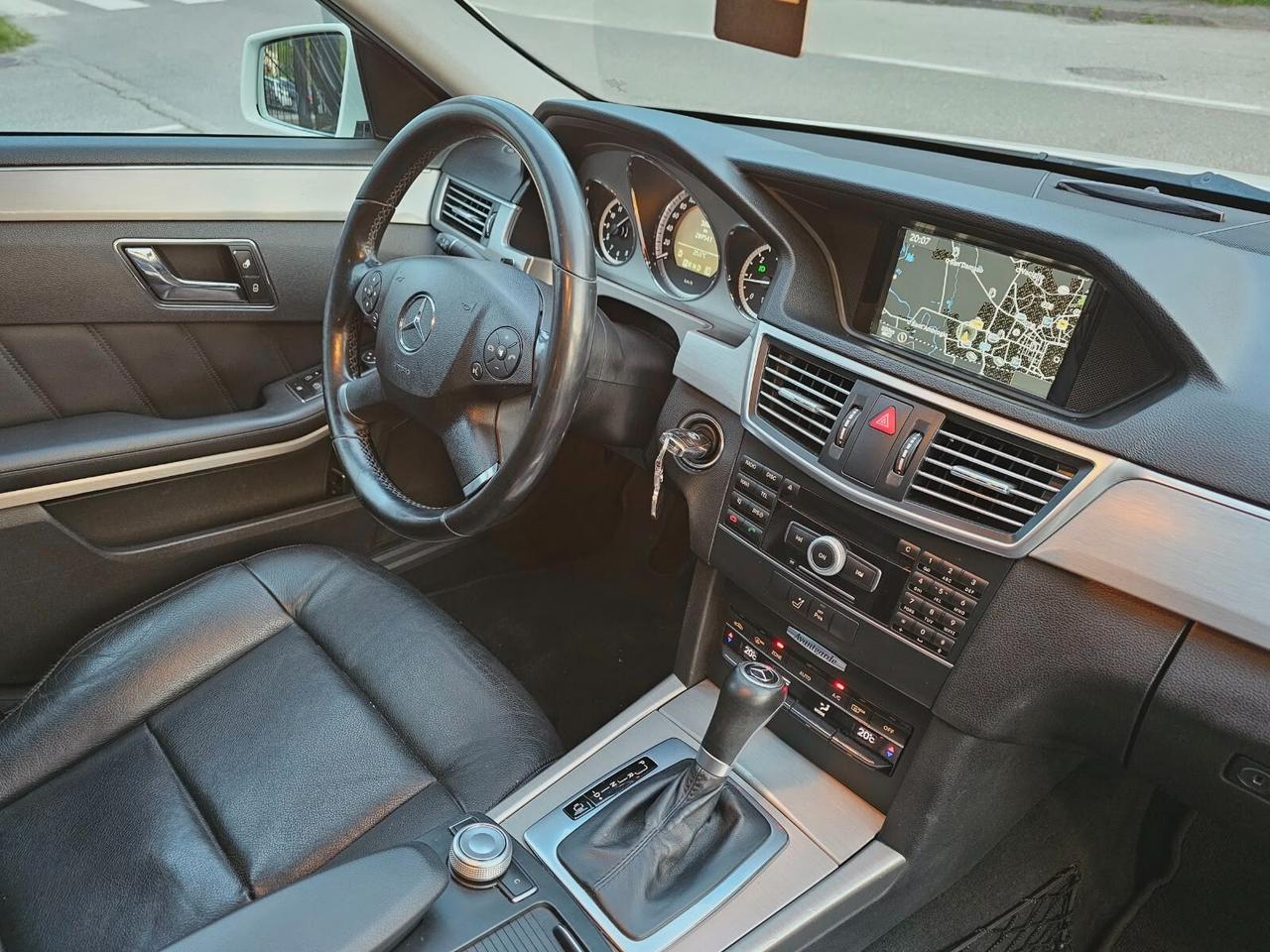 Mercedes-benz E 250 CDI 204cv Avantgarde*Pelle*Navi*Tetto*18*Bi-Xeno*