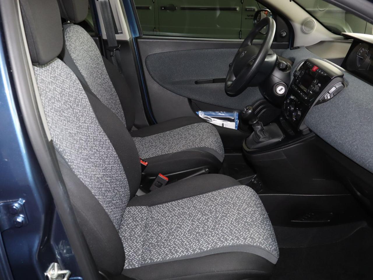 Lancia Ypsilon Silver 1.0 FireFly MHEV #10555