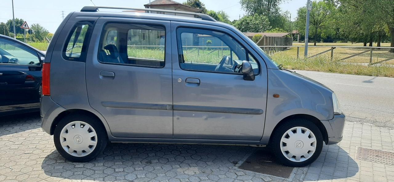 Opel Agila 1.2 16V Fashion Line