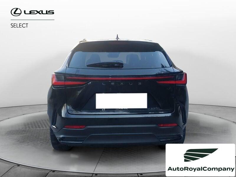 Lexus NX Hybrid Luxury 4WD IVA ESPOSTA