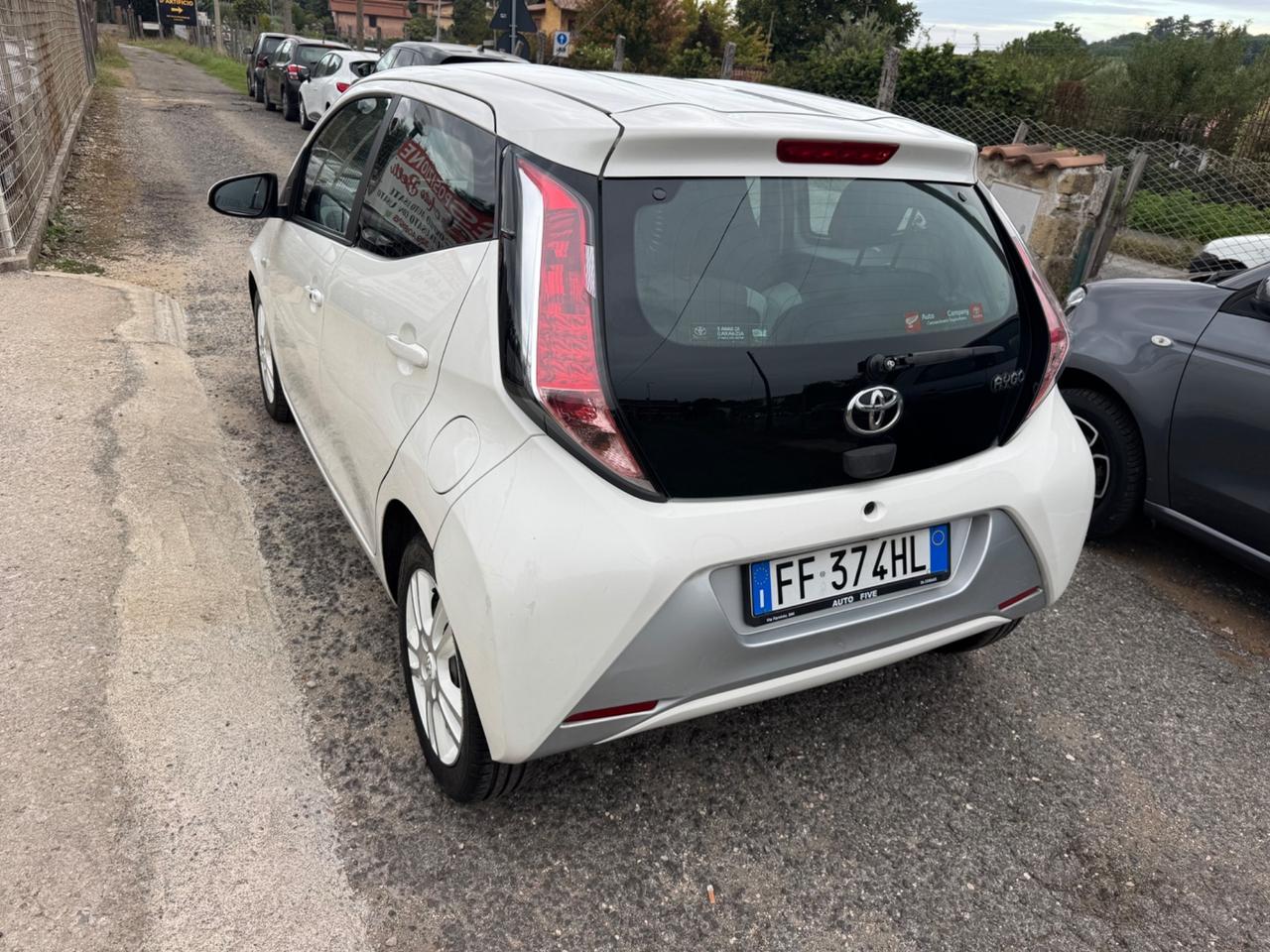 Toyota Aygo 1.0 VVT-i 69 CV 5 porte x-wave MMT