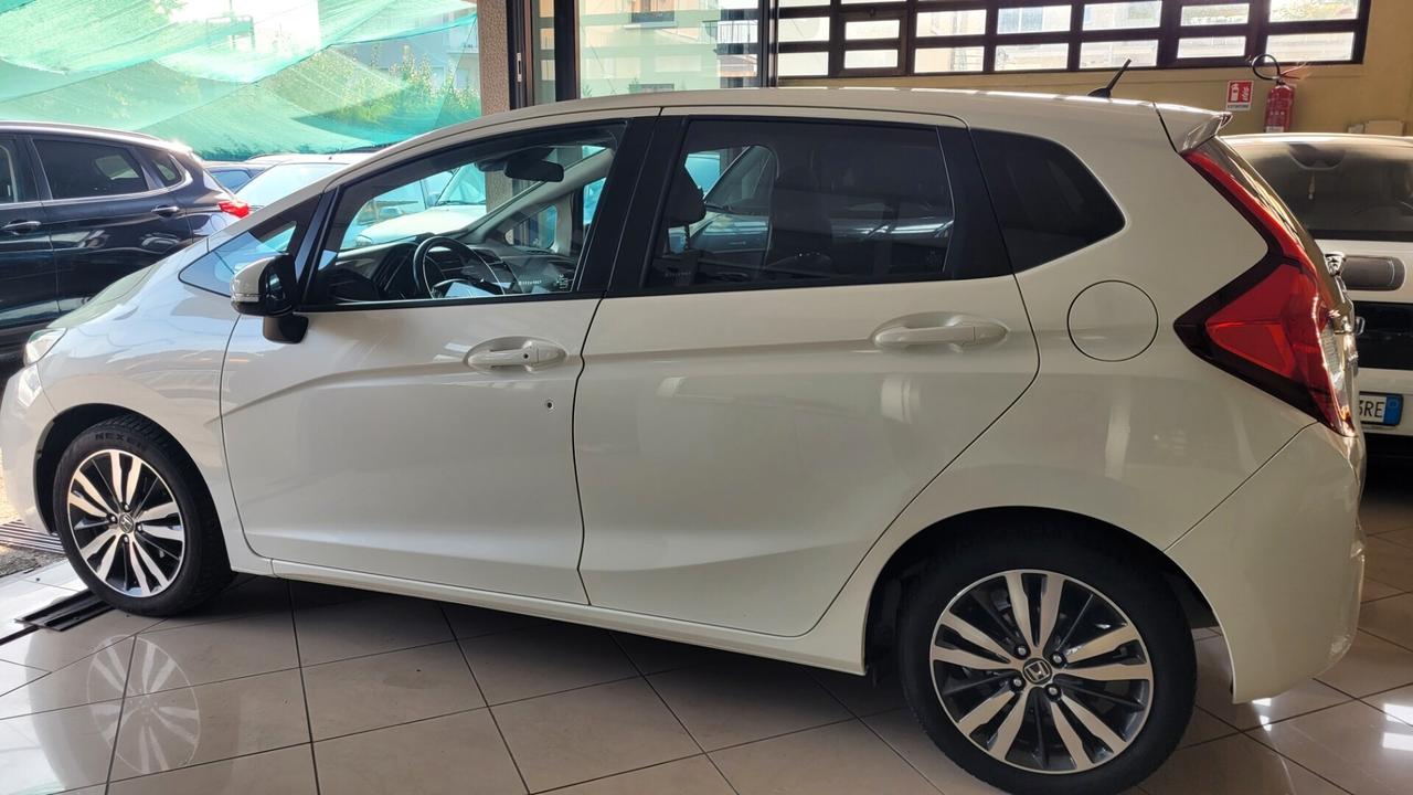 Honda Jazz 1.3 Elegance Navi ADAS