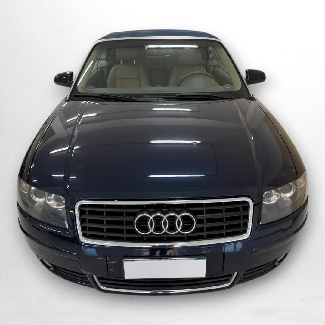 Audi A4 Cabriolet 2.5 V6 TDI cat