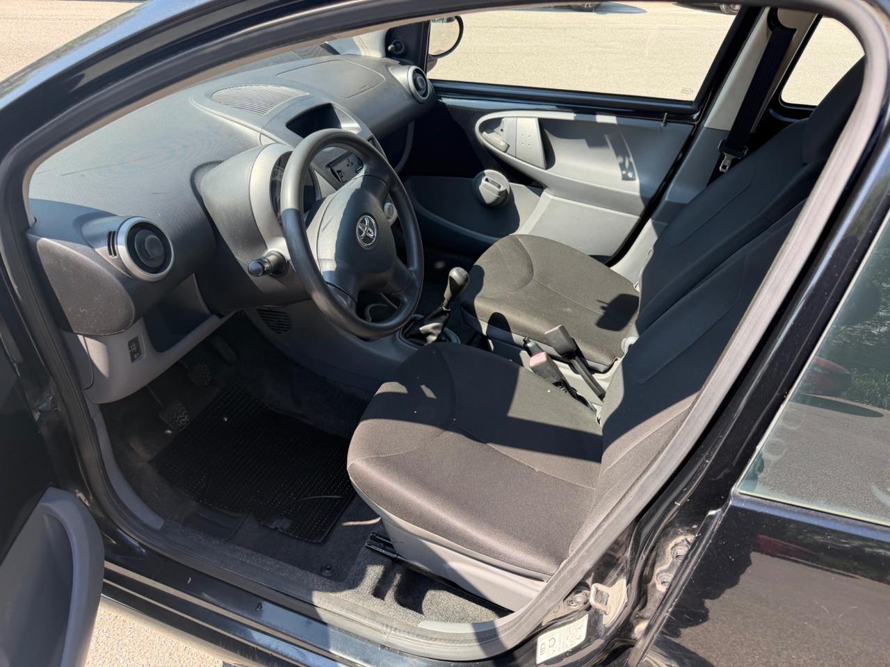 Toyota Aygo 1.0 12V VVT-i 5 porte