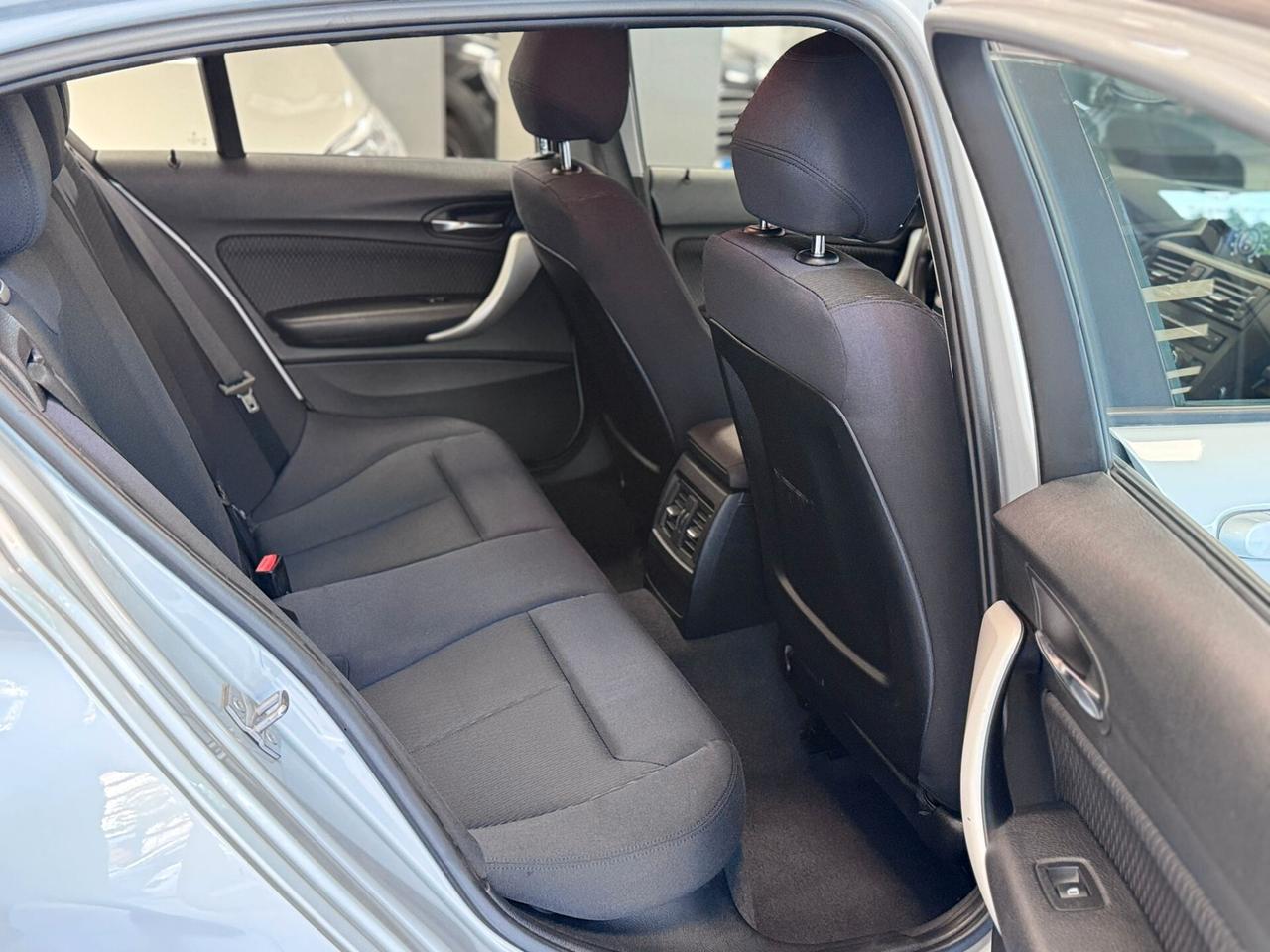 Bmw 118 118d 5p. Urban