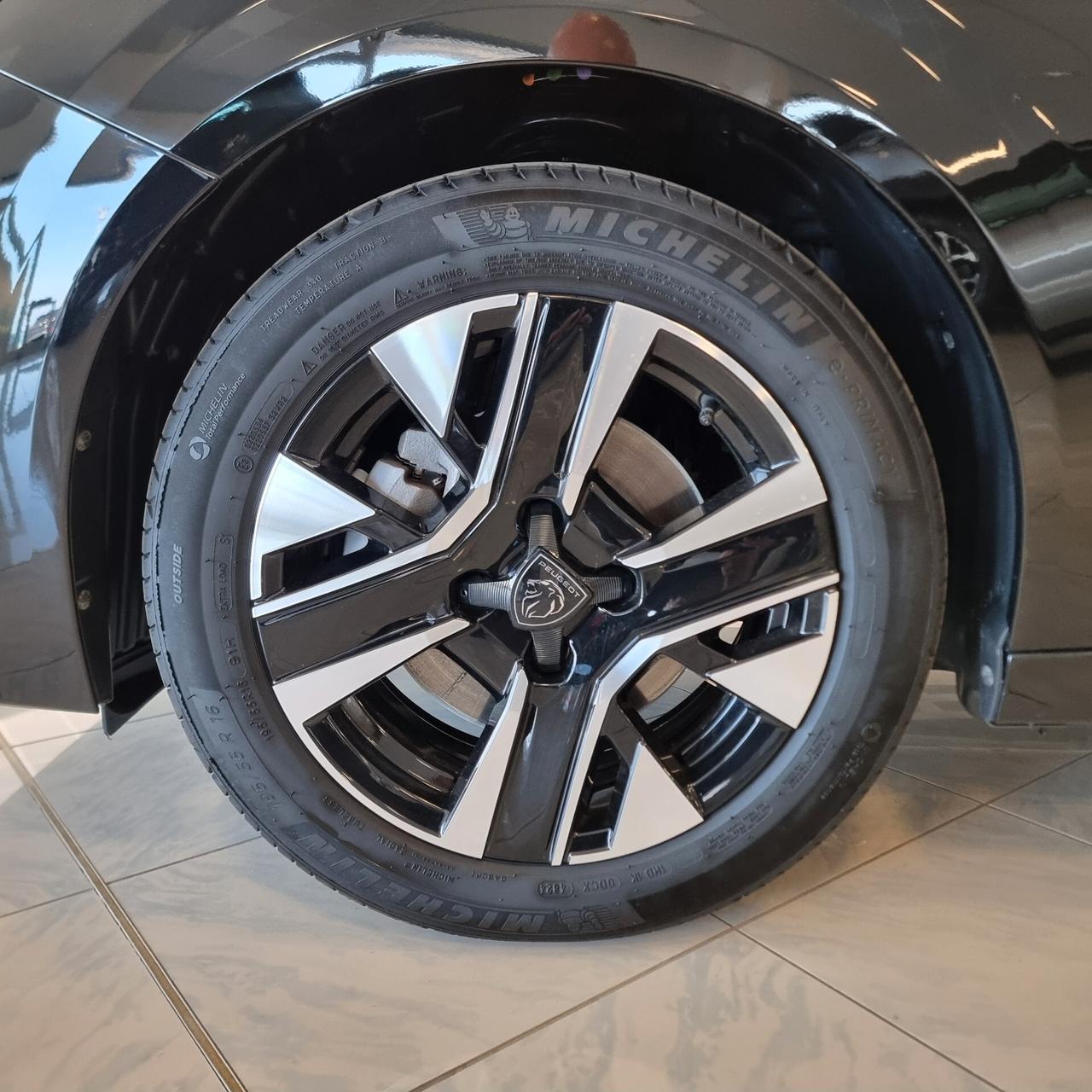 PEUGEOT 208 ALLURE 1.2 100cv Euro 6E