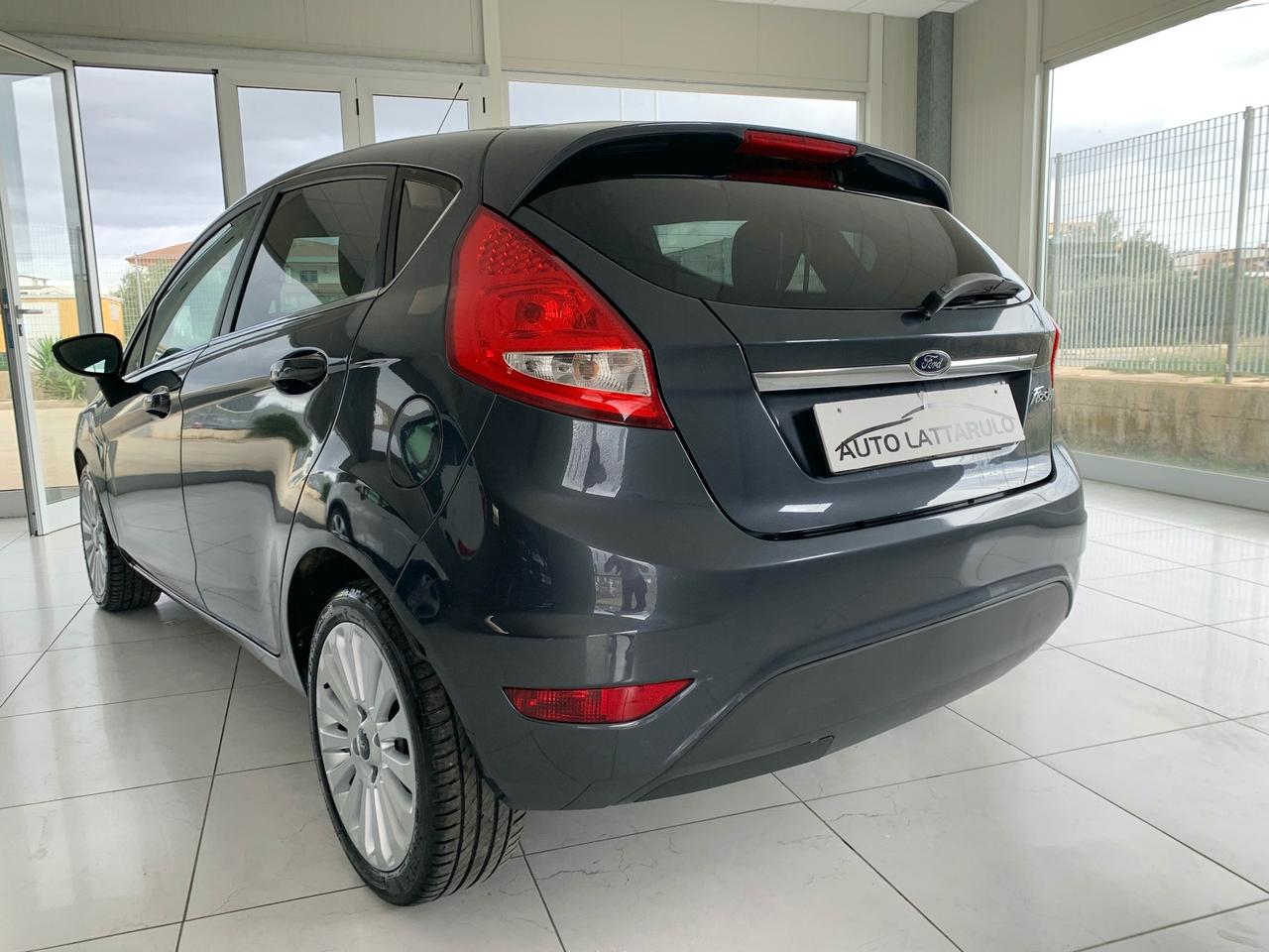 Ford Fiesta 1.4 5 porte Bz.- GPL Titanium