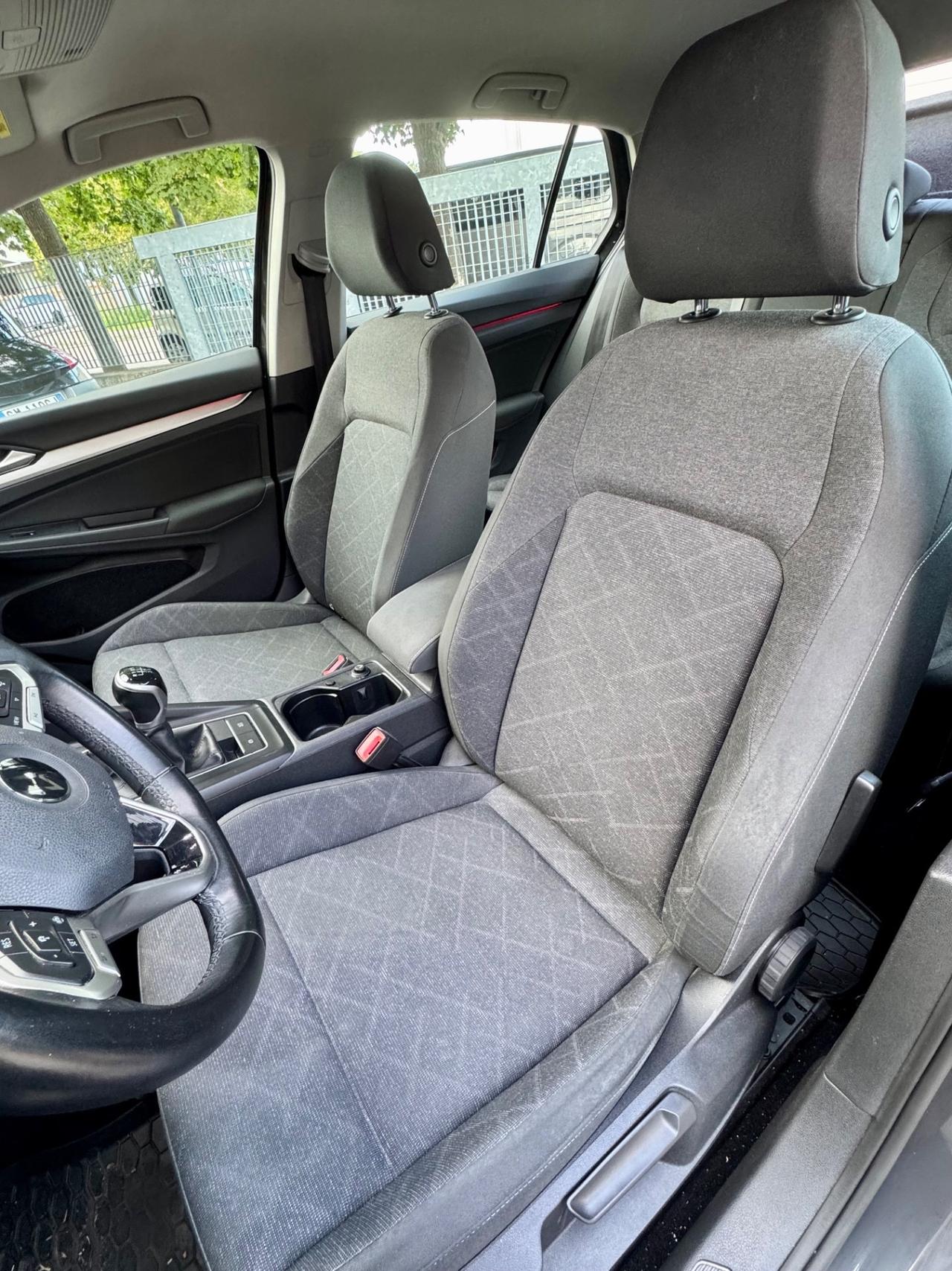 Volkswagen Golf 1.0 TSI EVO Life