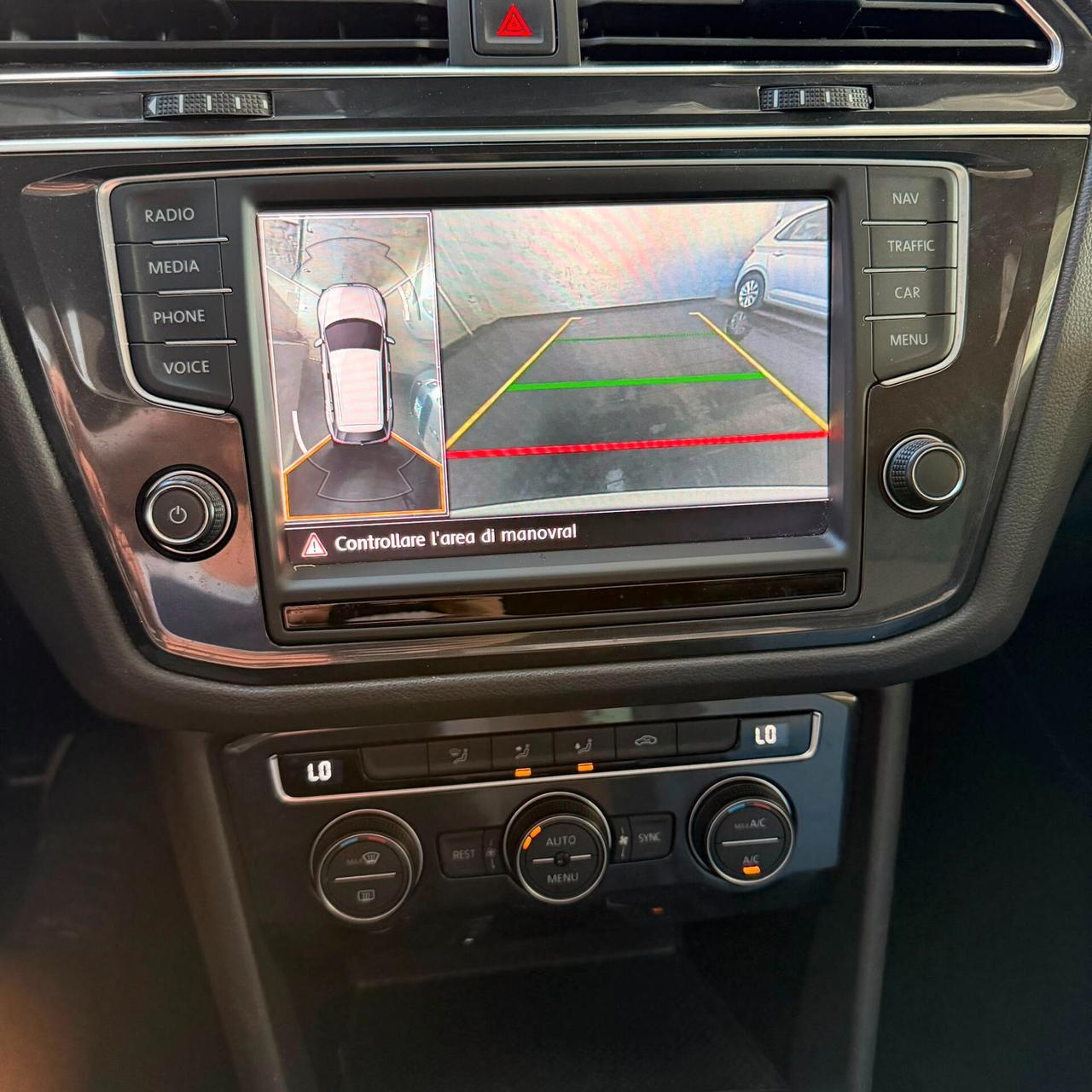 Volkswagen TIGUAN 2.0 TDI 4 MOTION DSG R-LINE