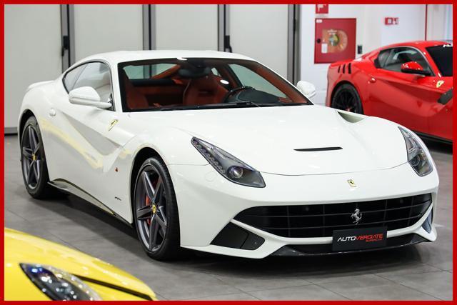 FERRARI F12 BERLINETTA|BIANCO AVUS|LIFT|FULL CARBON INTERIOR