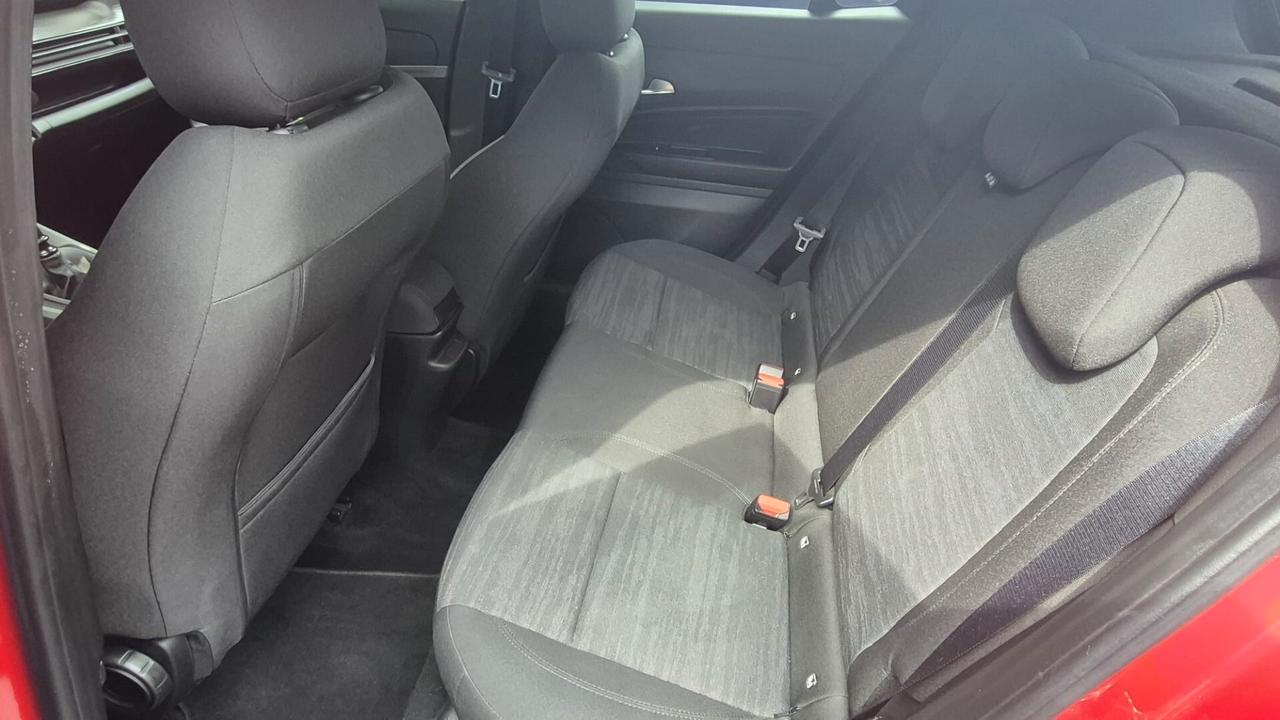 Jeep Avenger 1.2 Turbo 100 CV Longitude + Teck & Stile Pack