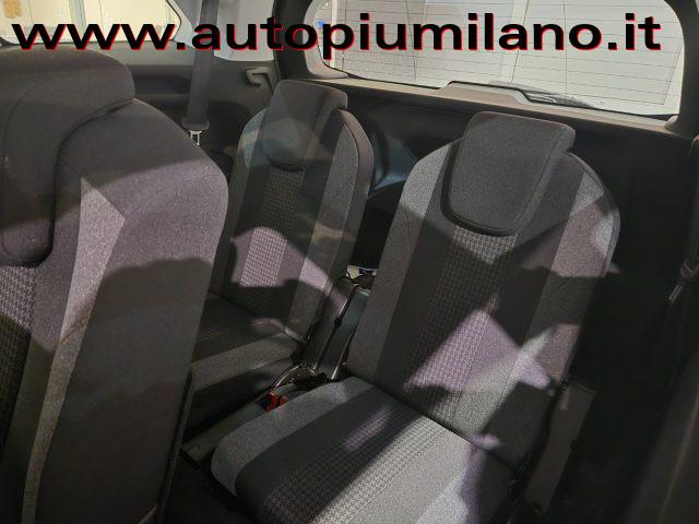 PEUGEOT 5008 BlueHDi 130 S&S EAT8 Active Business