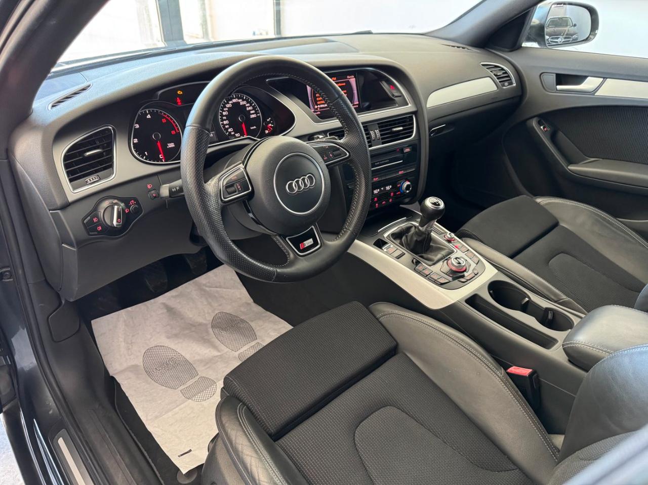 Audi A4 Berlina 2.0 tdi 143cv S-Line Soli 120000 km 1Prop