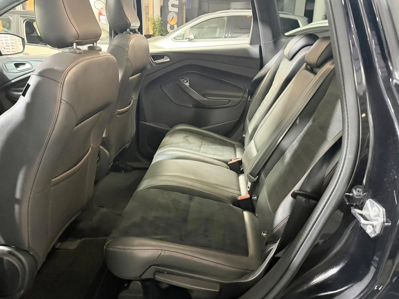 Ford Kuga 2.0 TDCI 150 CV S&S 2WD ST-Line