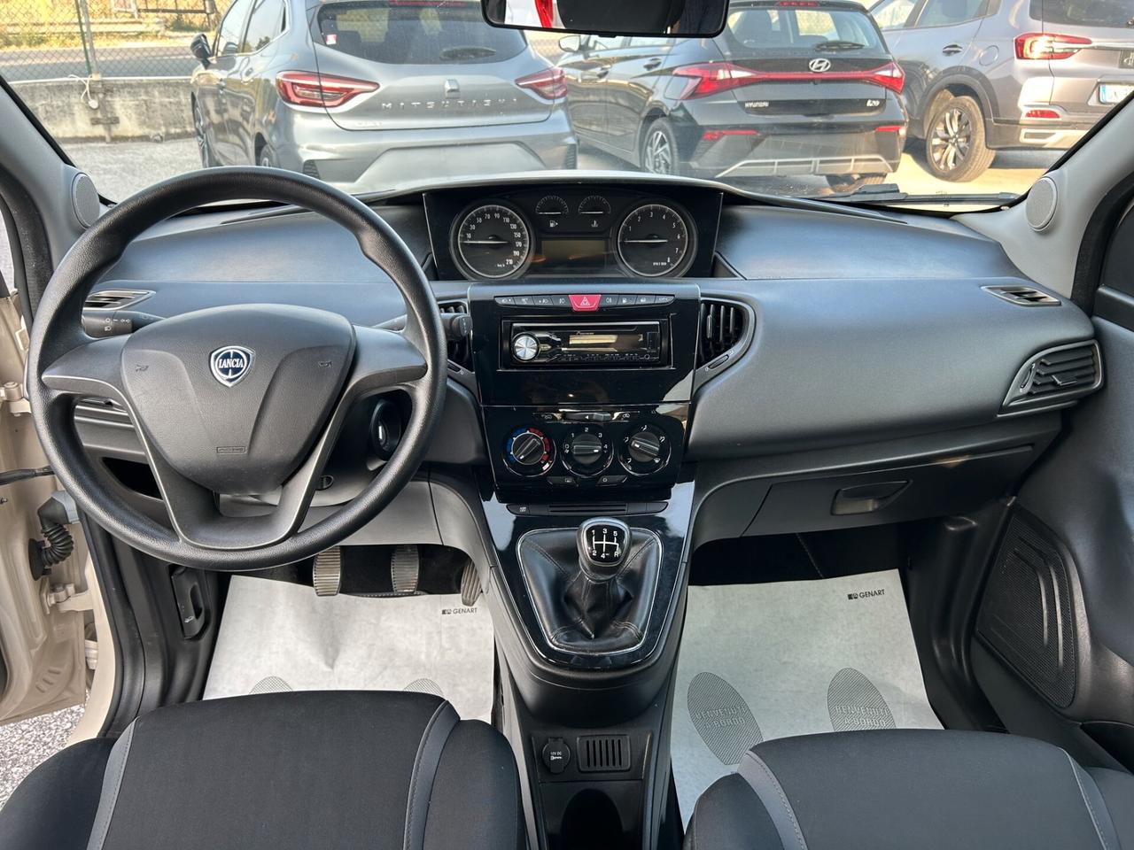 Lancia Ypsilon 0.9 TwinAir 85 CV 5 porte Metano Ecochic Gold